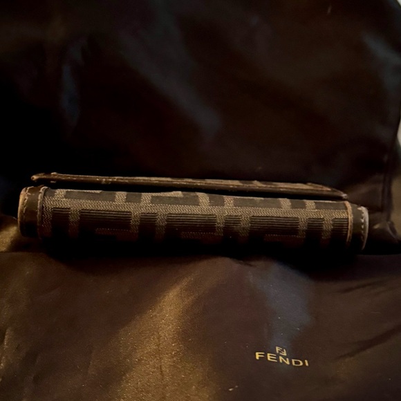 SOLD Authentic FENDI Zucca Trifold Zip Wallet Brown Canvas/Leather Made Italy - Picture 5 of 13